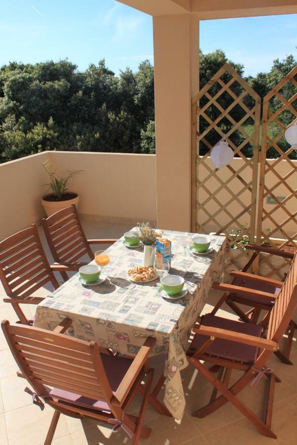 Apartments Karla I Ivano Mandre Extérieur photo
